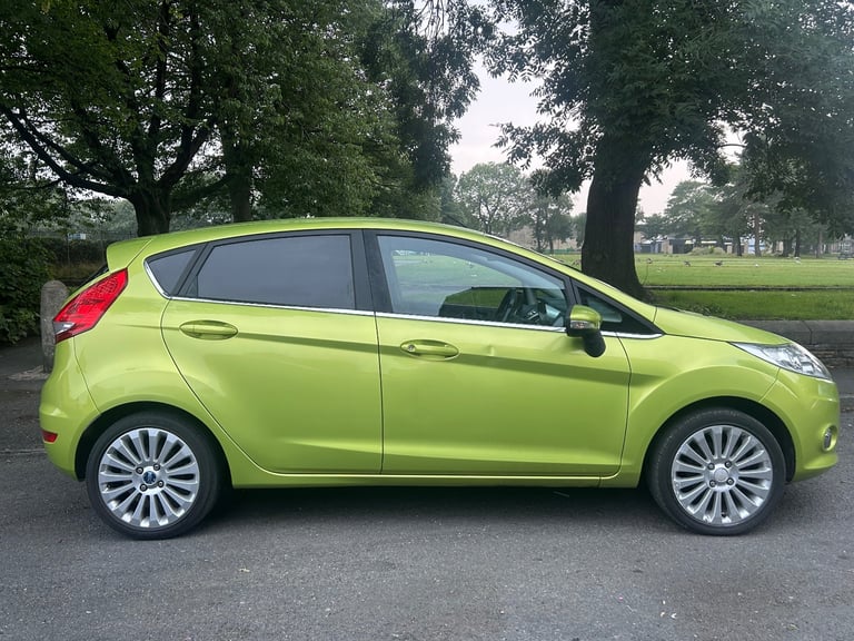 Ford fiesta titanium 57k mileage 2010