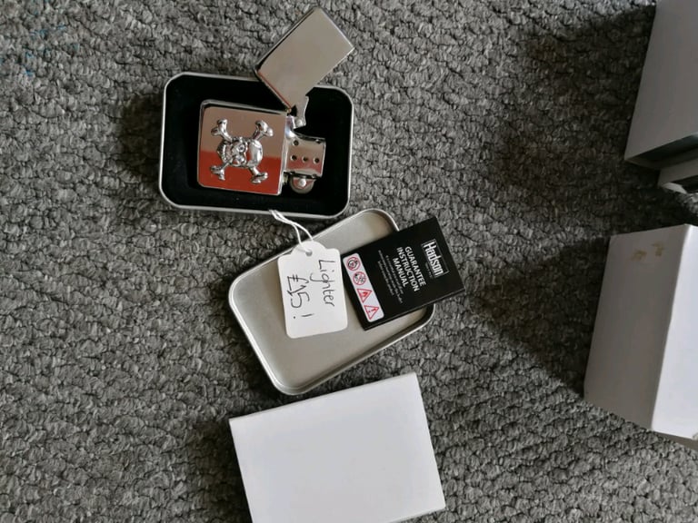  lighter Hadson Skull and Crossbones New