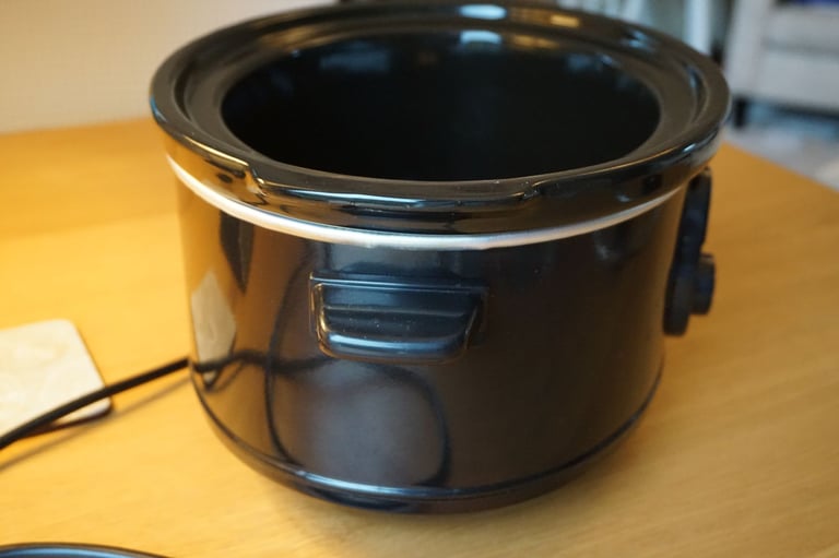 Andrew James 3.5L Slow Cooker HJ2187 GREAT CONDITION COLLECTION ONLY
