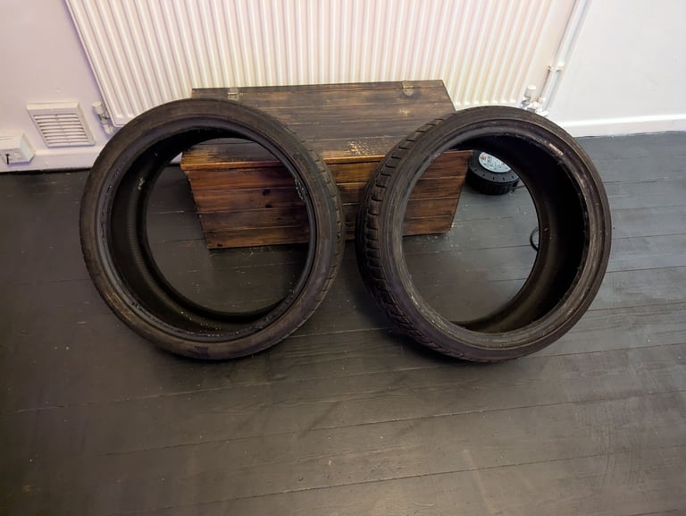 Tyres X2 225/35R1988y XL RFT