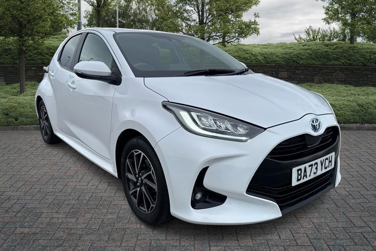 image for 2024 Toyota Yaris 1.5 Hybrid Design 5dr CVT Hatchback Hybrid Automatic