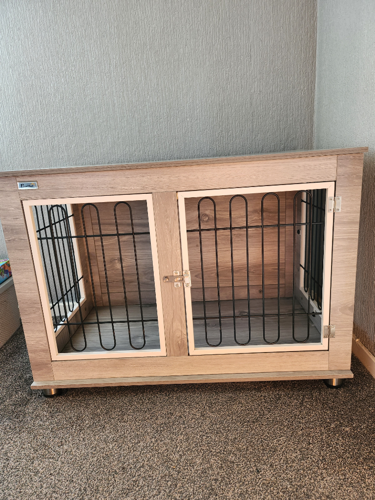 Wood dog cage