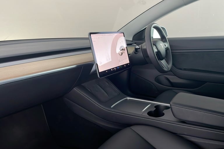  Tesla Model 3 dual Motor Long Range Saloon 4dr Electric Auto 4wde 346 Ps