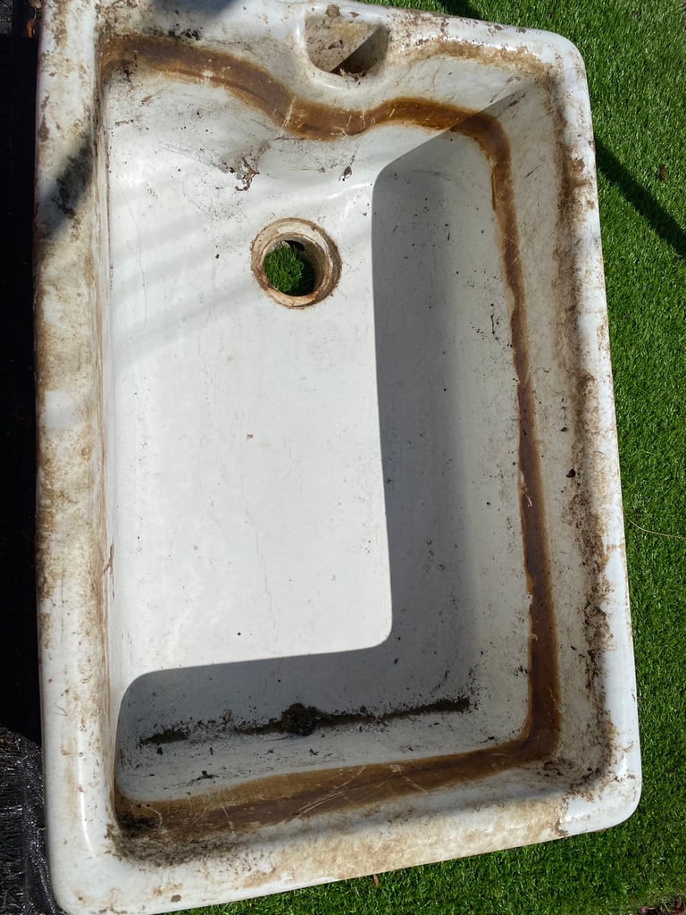 Old Belfast sink ideal for garden planting heavy item 