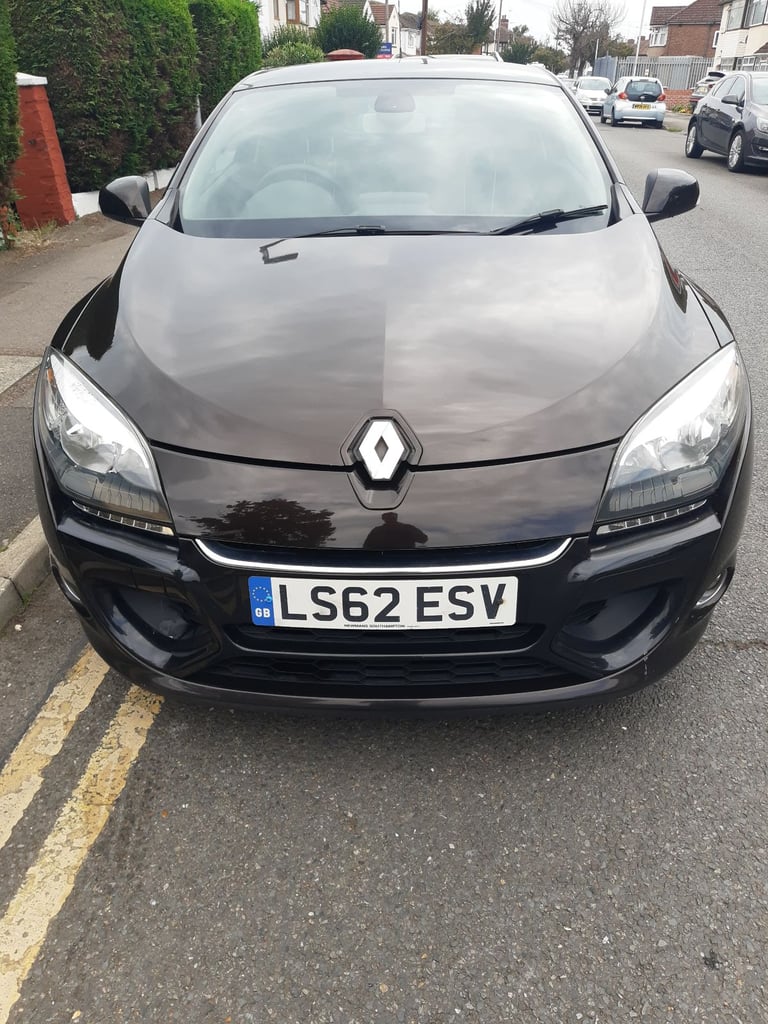 Renault Megane 1.6L Petrol 1 years MOT