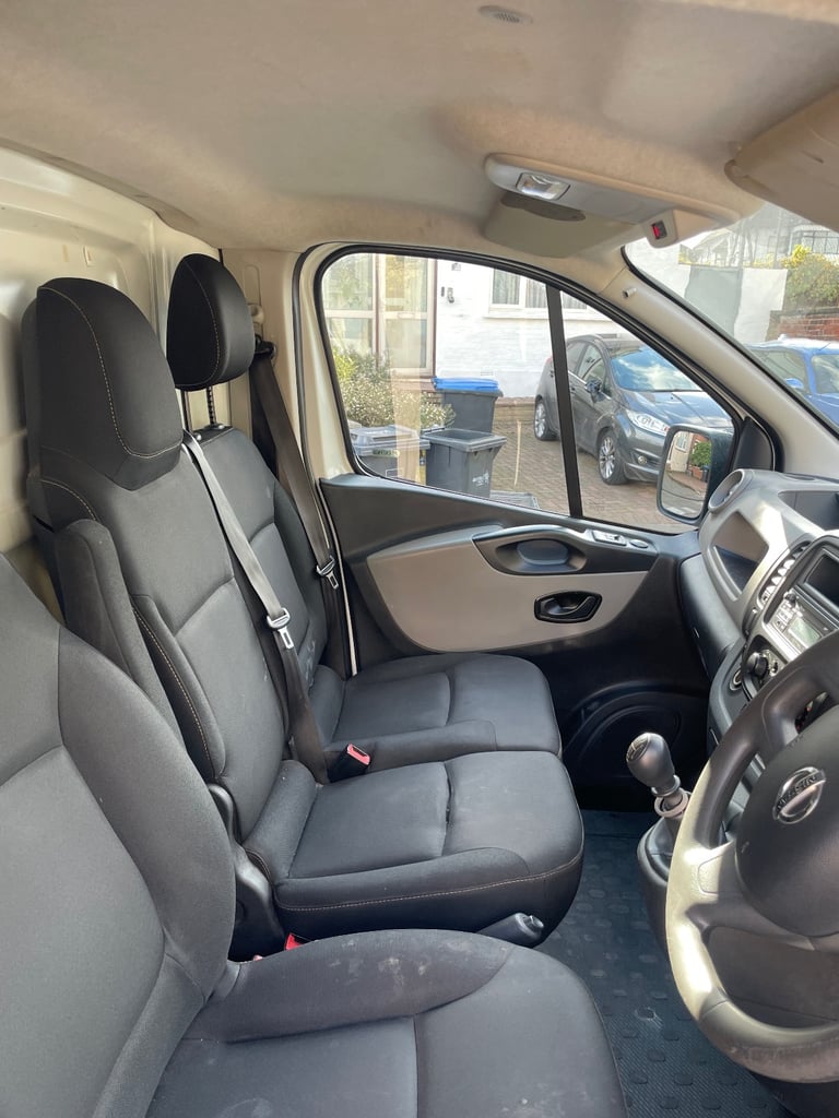 Nissan, NV300, Panel Van, 2017, Manual, 1598 (cc)