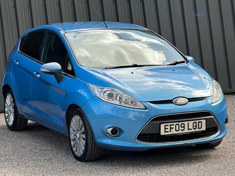 image for 2009 Ford Fiesta 1.4 Titanium 5dr HATCHBACK Petrol Manual