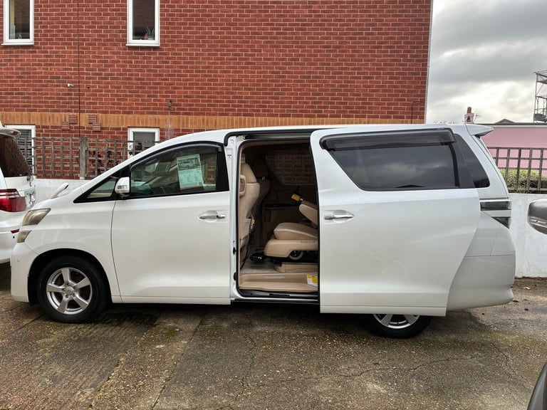 2008 Toyota Vellfire Wellcab 3.5 V6 petrol automatic low miles  electric side
