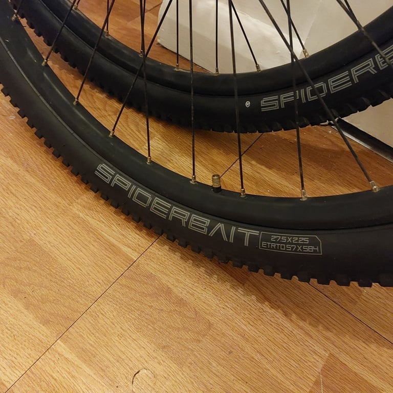 Carrera Vengeance Bike Wheel Set 27.5. New Tyres & Puncture Proof Inner Tubes. 