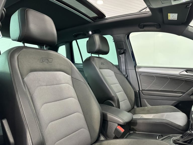 2018 Volkswagen Tiguan 2.0 TDI R-Line SUV 5dr Diesel DSG Euro 6 (s/s) (150 ps) ESTATE Diesel Auto...