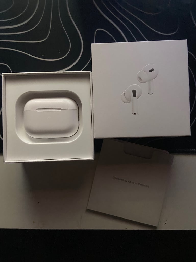 Apple Airpods 2nd Generation opened never used