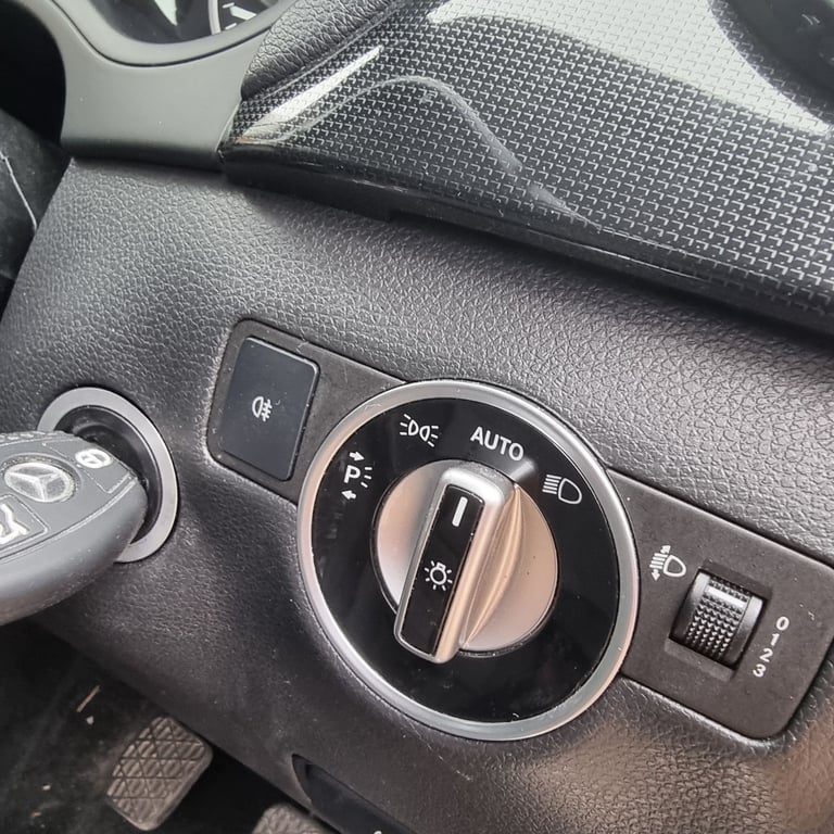 MERCEDES-BENZ W246 B180 CLASS 1.5 DIESEL 107 BHP YEAR 2014 £20 ROAD TAX PER YEAR&LONG  MOT!!!