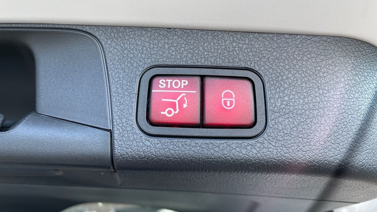 2025 Mercedes-Benz GLB GLB 200 AMG Line Premium 5dr 7G-Tronic ESTATE PETROL Automatic