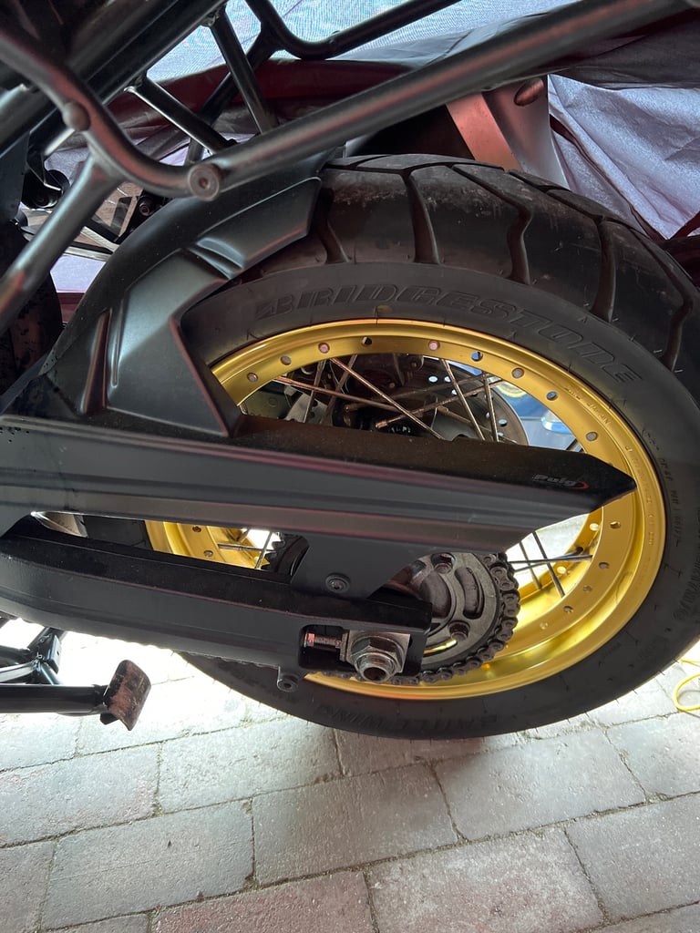 ONLY 2.5k miles. Adventure Touring Suzuki XT V-STROM, 2017, 1037 (cc)