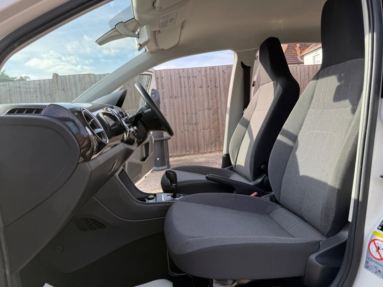 2014 Volkswagen UP! VW UP! 1.0 ASG EURO5 5-DOOR Petrol
