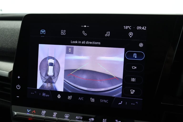 2024 Renault Megane E Tech EV60 160kW Iconic 60kWh Optimum Charge 5dr Auto Hatchback Electric Aut...