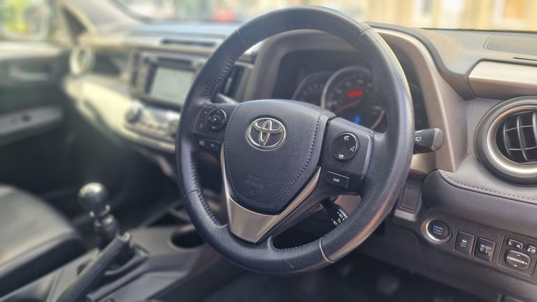 2014 Toyota RAV4 2.0 D-4D Invincible 4WD Euro 5 (s/s) 5dr ESTATE Diesel Manual