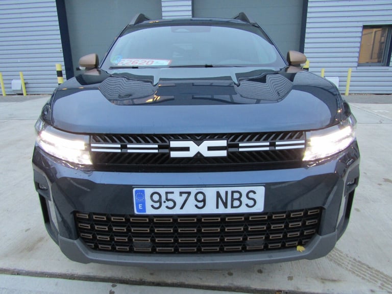  Dacia Bigster 1.2 TCe 140 EXTREME MHEV MILD HYBRID EURO 6 (s/s) LEFT HAND DRIVE  SUV Petrol Manual