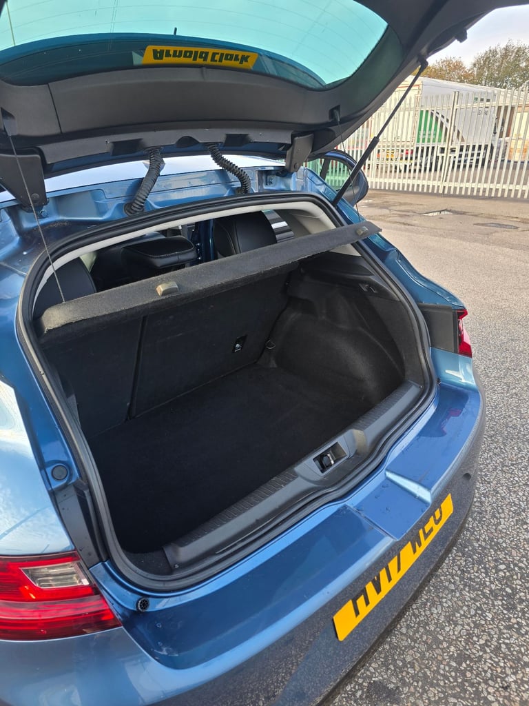 Renault, MEGANE, Hatchback, 2017, Manual, 1461 (cc), 5 doors