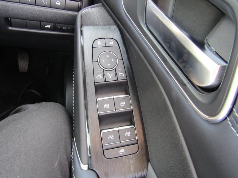 2022 Nissan Qashqai 1.3 DiG-T MH Tekna 5dr Hatchback Petrol Manual