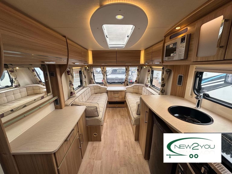 2015 Lunar ULTIMA 470 2 Berth Caravan - STOCK E110