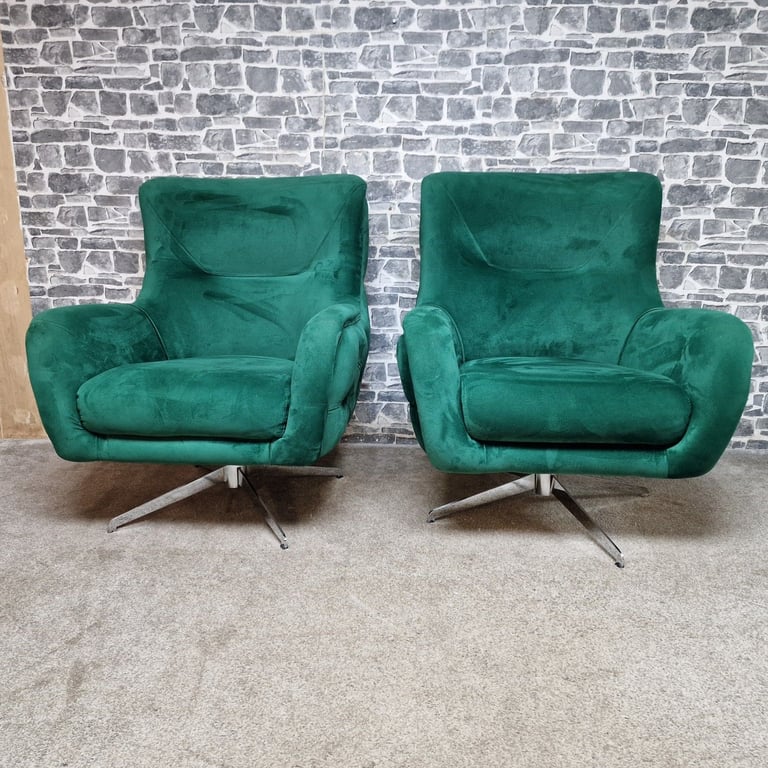 Pair of Green Velvet Swivel Armchairs with Buttoned Back