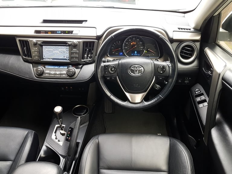 Toyota RAV4 D-4D INVINCIBLE AWD