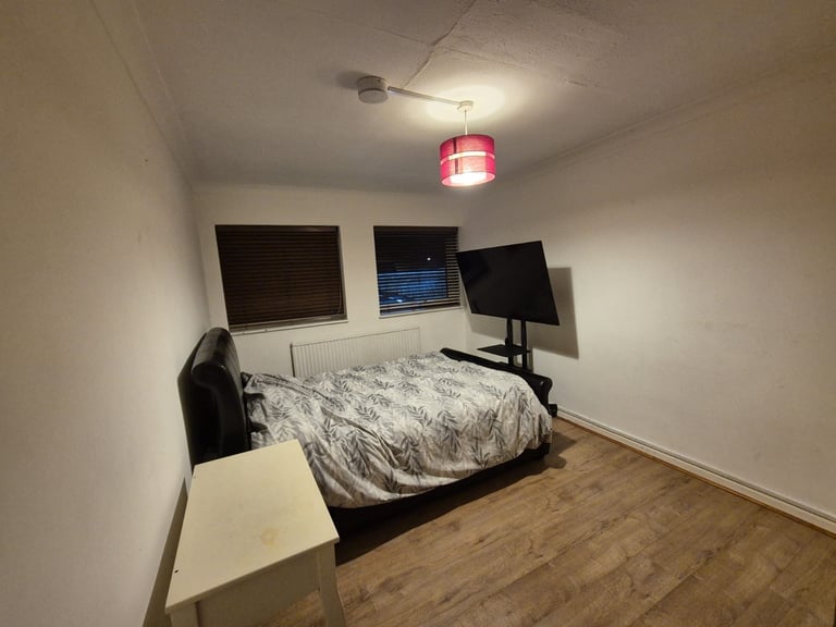 Double room, Longstanton in clean and relaxed friendly house share