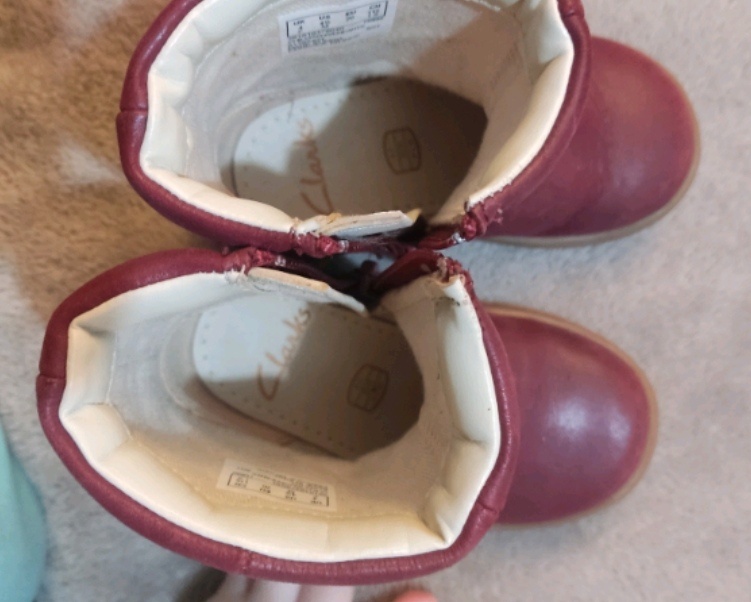 Toddler winter boots, trainers sizes 4-5