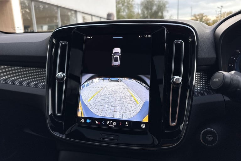 2022 Volvo XC40 2.0 B4 MHEV Ultimate SUV 5dr Petrol Hybrid DCT Auto Euro 6 (s/s) (197 ps) ESTATE ...