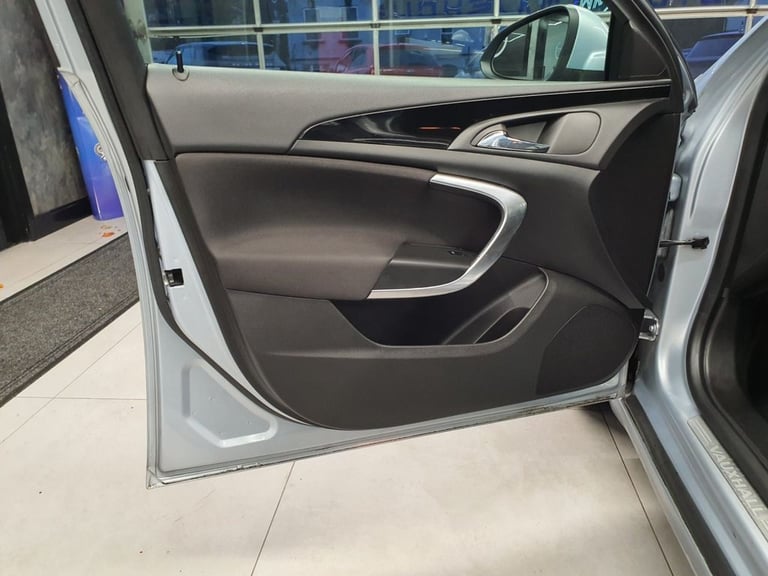 2013 Vauxhall Insignia 2.0 CDTi SRi Vx-line Nav [160] 5dr HATCHBACK DIESEL Manual