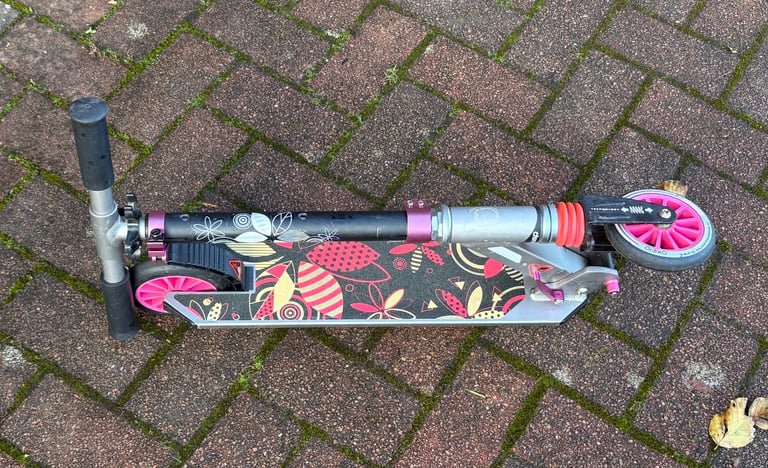 Decathlon Oxelo Kids scooter - pink/grey