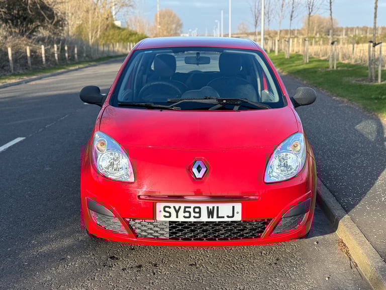 Renault Twingo, 34k miles, ULEZ compliant. - Image 8