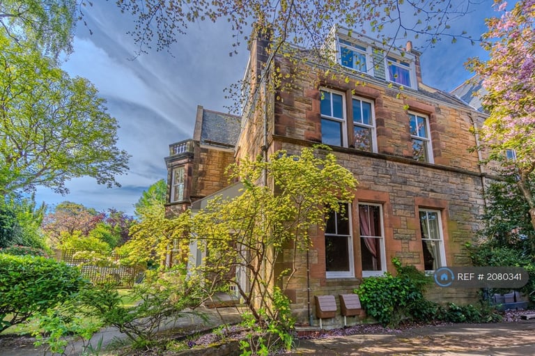 3 bedroom flat in Nile Grove, Edinburgh, EH10 (3 bed) (#2080341)