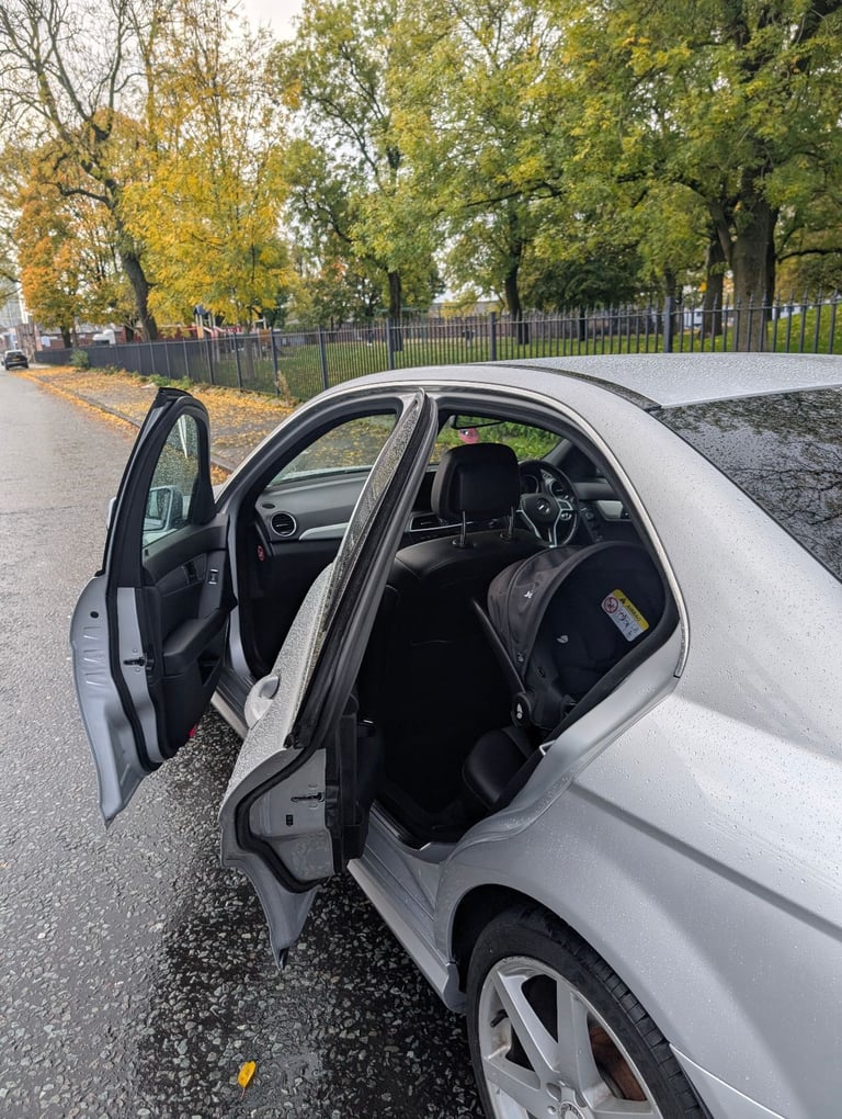 Mercedes-Benz, C CLASS, Saloon, 2011, Semi-Auto, 1796 (cc), 4 doors