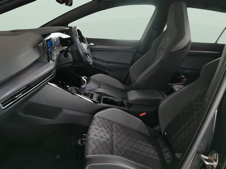 2023 Volkswagen Golf 1.5 TSI R-Line Hatchback 5dr Petrol Manual Euro 6 (s/s) (130 ps) - LED - HE ...