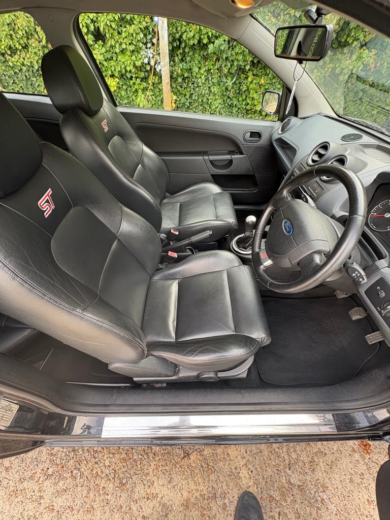 Ford, FIESTA, Hatchback, 2008, Manual, 1596 (cc), 3 doors