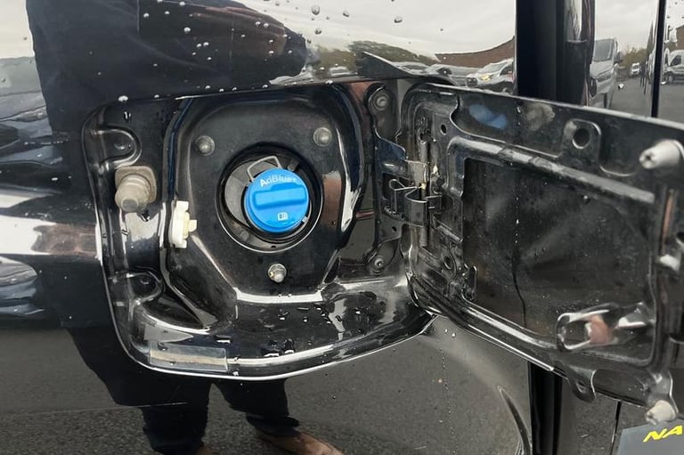 2019 Nissan Navara Double Cab Pick Up N-Guard 2.3dCi 190 TT 4WD Auto PICK UP DIESEL Automatic