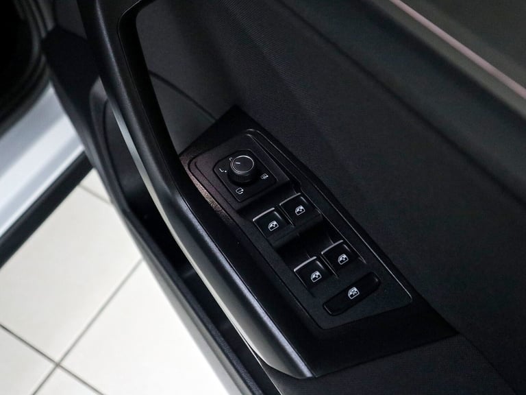 2020 Volkswagen T-Roc 1.0 Design TSI 5DR Suv Petrol Suv Petrol Manual