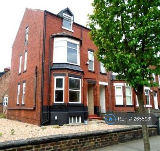 8 bedroom house in Egerton Road, Manchester, M14 (8 bed) (#2655981)