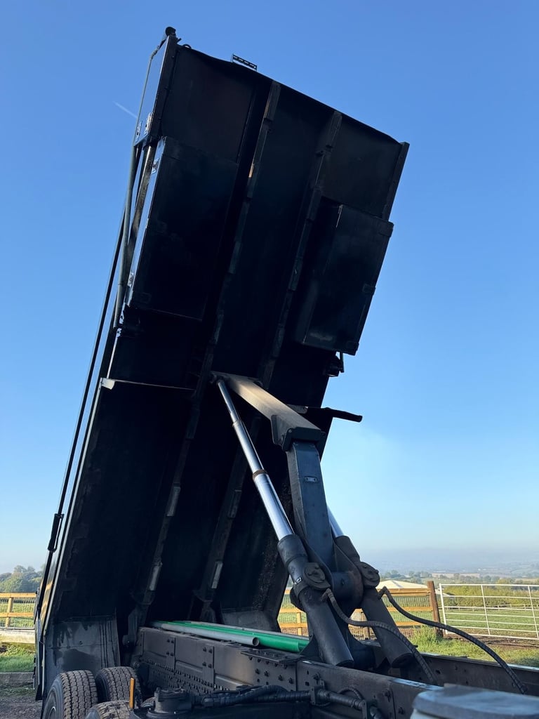 Mercedes-Benz Arocs Tipper Grab Lorry 2019 ( 69 ) Palfinger Epsilon Crane