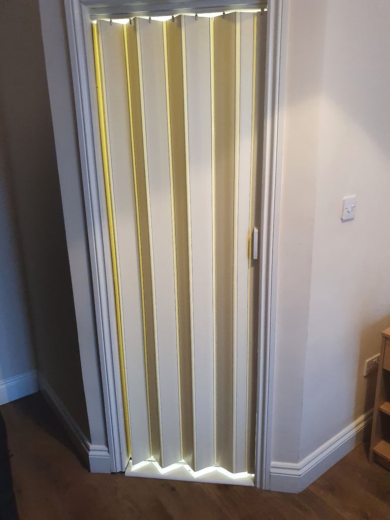 Full Ensuite Bedroom- Newcastle City Center-650PCM-All Bills Inc-No agents