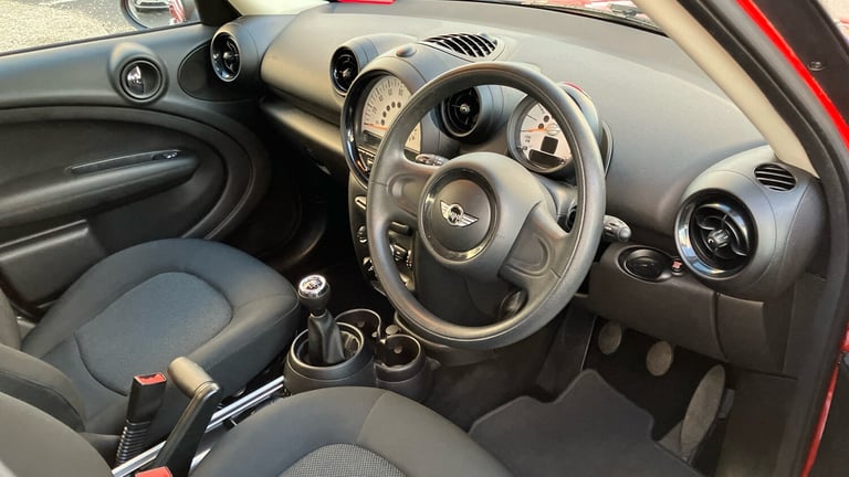 2014 MINI Countryman 1.6 Cooper 5dr Petrol Hatchback Hatchback Petrol Manual