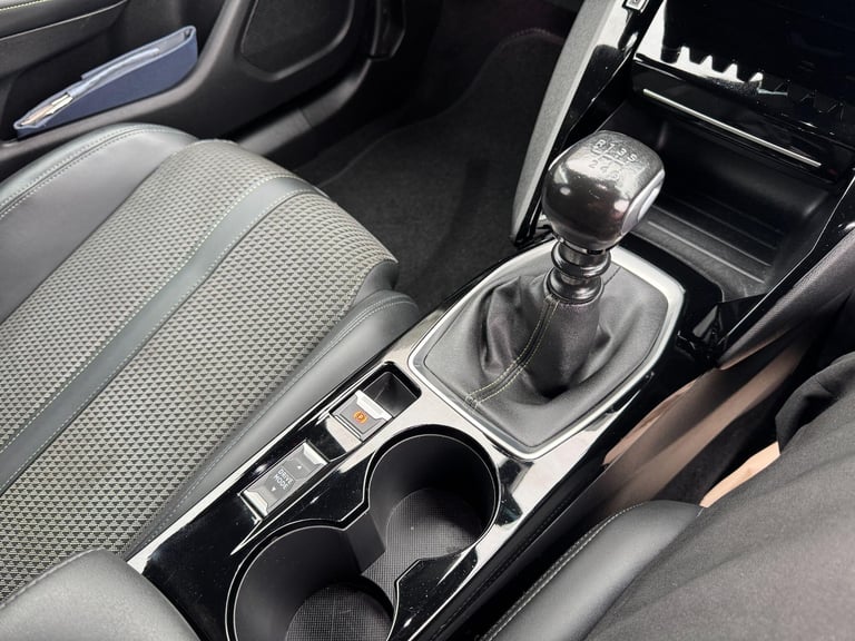 2021 Peugeot 2008 1.2 PureTech GT Line SUV 5dr Petrol Manual Euro 6 (s/s) (130 ps) HATCHBACK Petr...