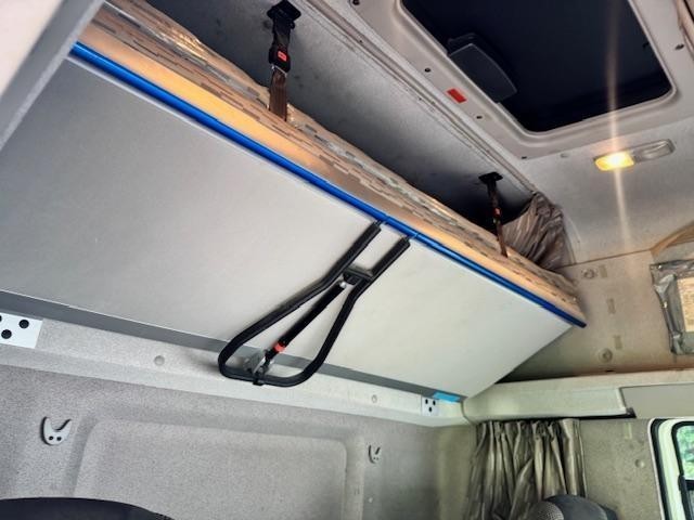 2016 DAF CF 410 E6 sleeper cab 8x2 cheese wedge beavertail Fassi F275 crane 