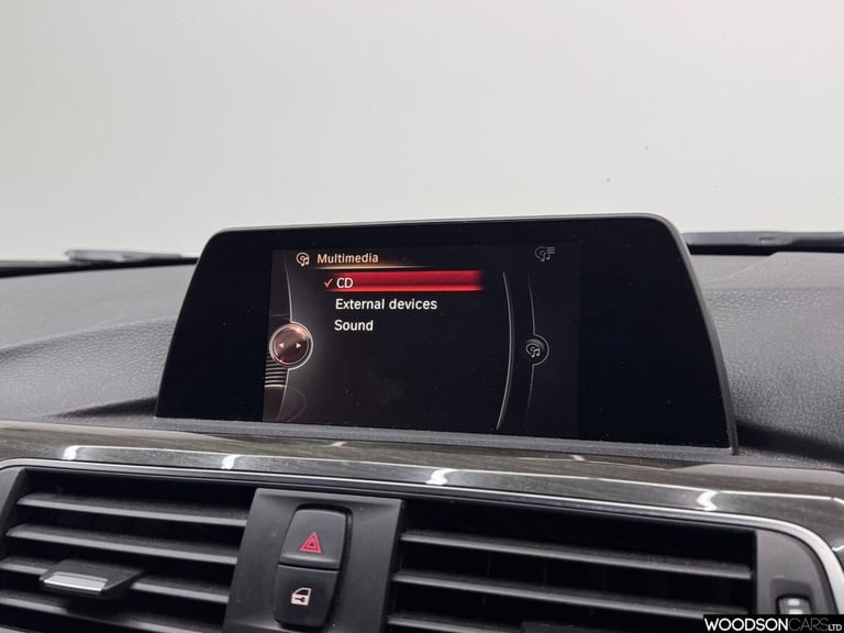 2016 BMW 3 Series 2.0 320i Luxury Saloon 4dr Petrol Auto xDrive Euro 6 (s/s) (184 ps) Saloon Petr...