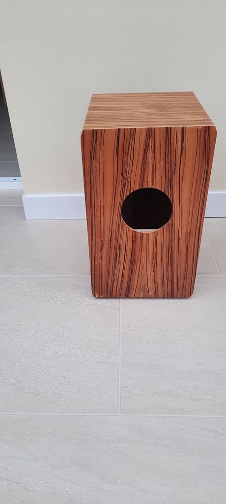 image for BRAND NEW SessionPro cajon drum with padded carrier bag