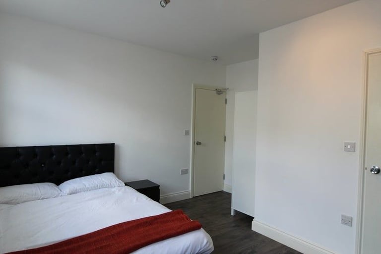 ☀️ Shared Room ✅ Furnished Space