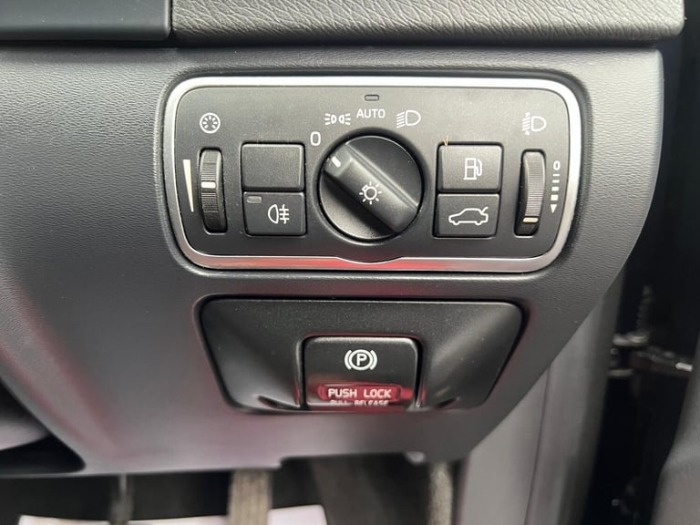 2014 Volvo V60 D4 [181] Business Edition 5dr ESTATE Diesel Manual