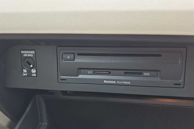 2014 Skoda Octavia 1.4 TSI Elegance Hatchback 5dr Petrol Manual Euro 5 (s/s) (140 ps) Hatchback P...